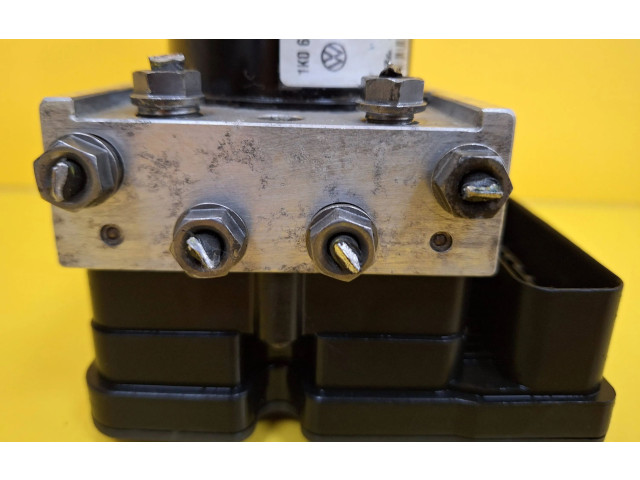 Блок АБС 1K0907379P, 1K0614117H   Skoda  Octavia Mk2 (1Z)  2004 - 2013 года