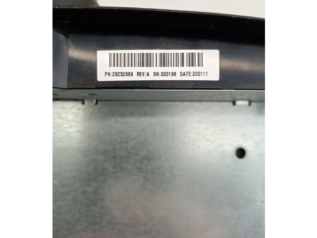 Pojistková skříňka Радио/ проигрыватель / навигация F199FL, 28302823 Fiat Punto Evo 2011