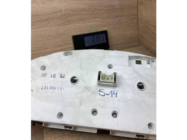 Панель приборов 30682287, 8673802   Volvo V70       