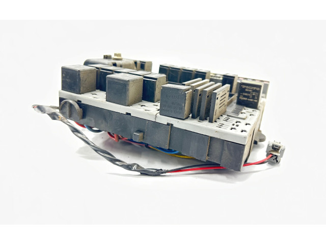 Блок предохранителей 9162316 Volvo XC90