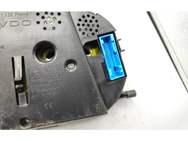 Панель приборов 110008799 Skoda Octavia Mk1 (1U)