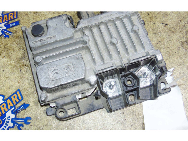 Блок управления 9819596180, 28535616 Peugeot 2008 I