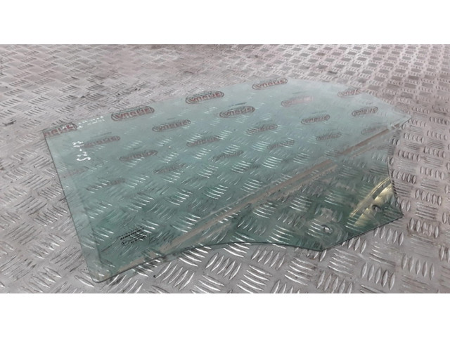 Основное стекло задних дверей