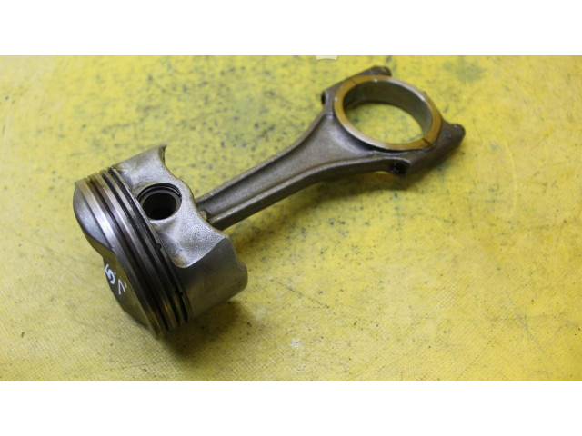 Píst 07L107103R   Audi A8 S8 D3 4E     