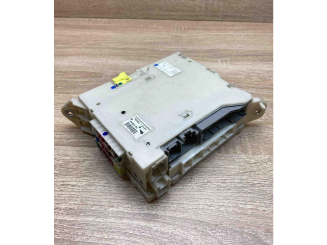 Pojistková skříňka 8273030631, 705050181 Lexus GS 300 400 430 1991