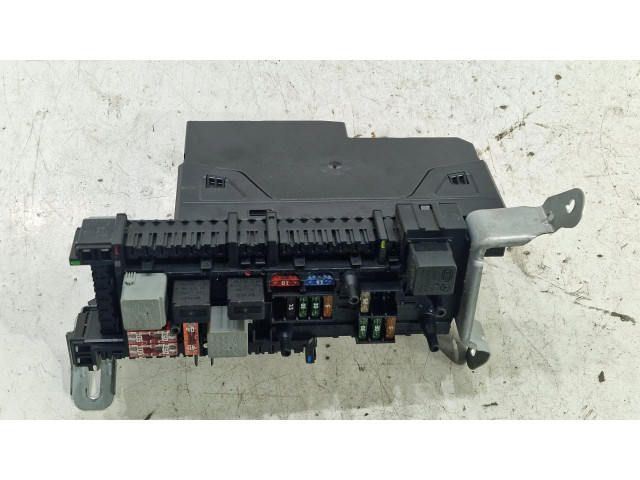 Блок предохранителей 2129060505, 2129012304 Mercedes-Benz CLS C218 X218