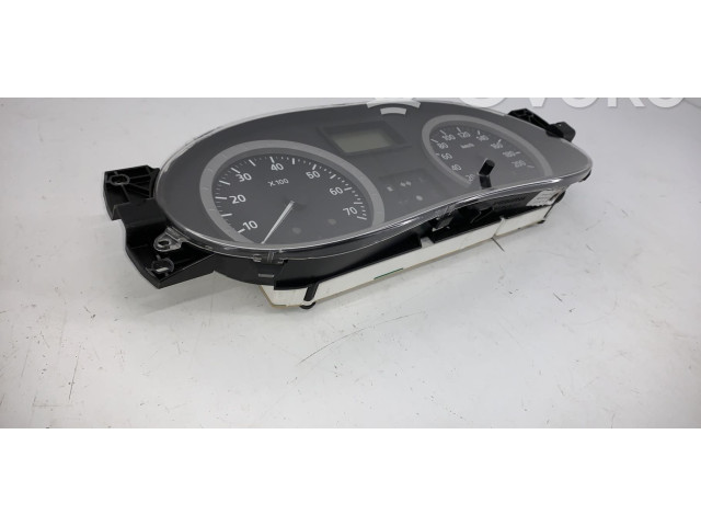 Панель приборов Dacia Logan I