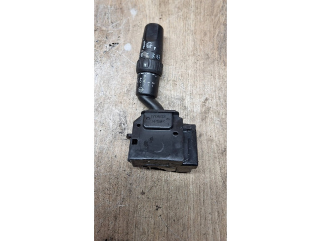 Ручка стеклоочистителей 17D682 Volkswagen Golf IV