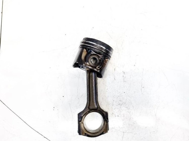 Píst    Fiat Ulysse  pro naftový motor 2.2  