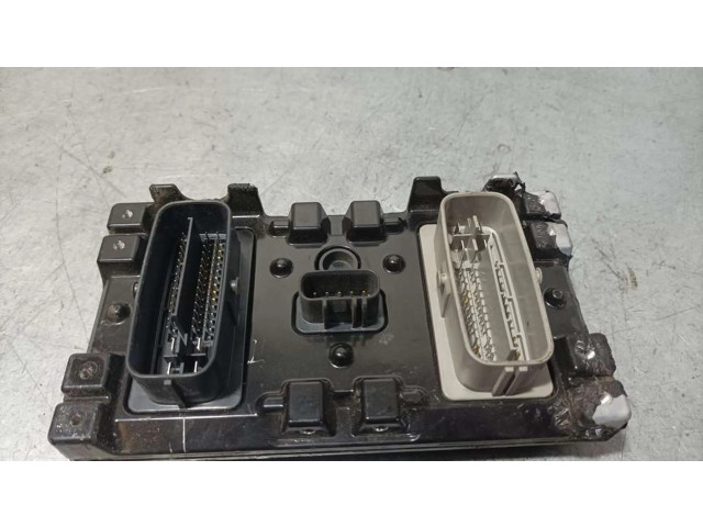 Блок управления 8954053480, 0795003220   Lexus IS III XE30