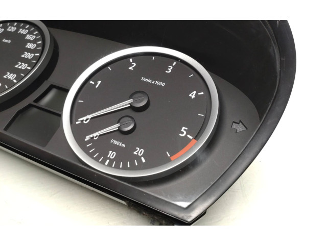 Pojistková skříňka Спидометр (приборный щиток) 6945633, 62116945633 BMW 5 E60 E61 2004