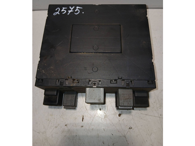 Блок комфорта 28107525 Skoda Octavia Mk2 (1Z)