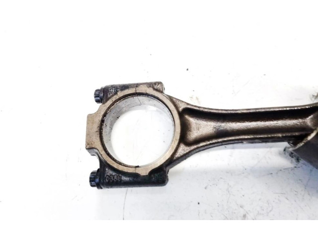 Поршень с шатуном Skoda Octavia Mk2 (1Z)