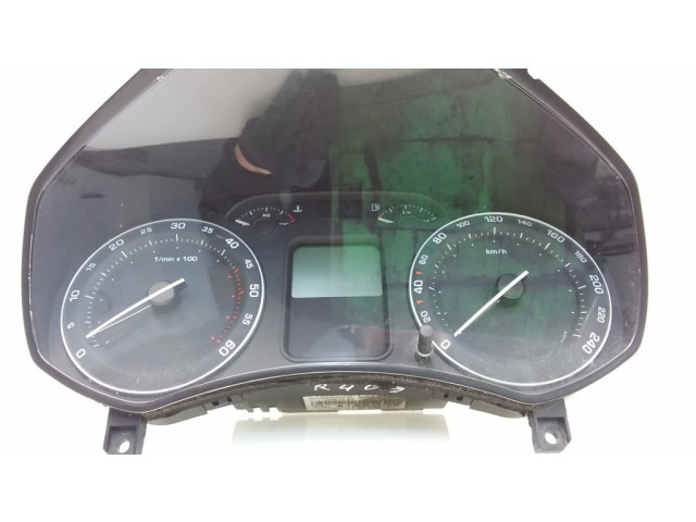 Панель приборов 1Z0920810D   Skoda Octavia Mk2 (1Z)       