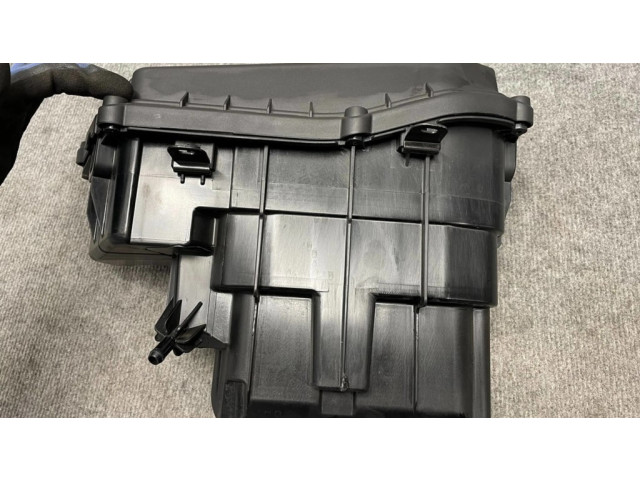 Pojistková skříňka 8509913, 586509 BMW 5 G30 G31 2019