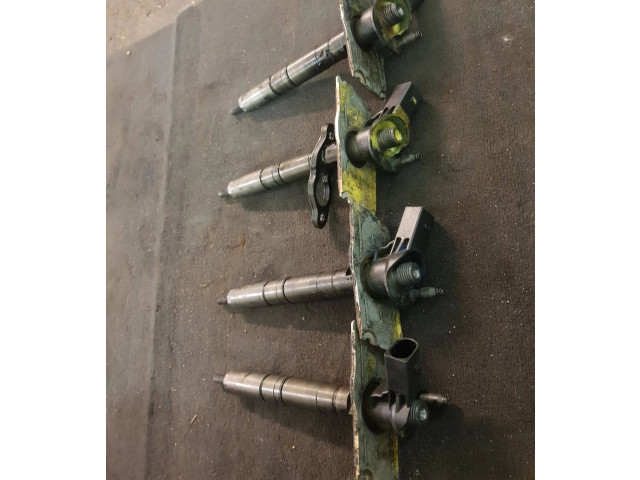 Топливная рампа 03L130277, 09042903560   Audi A6 S6 C6 4F   для двигателя Bmk