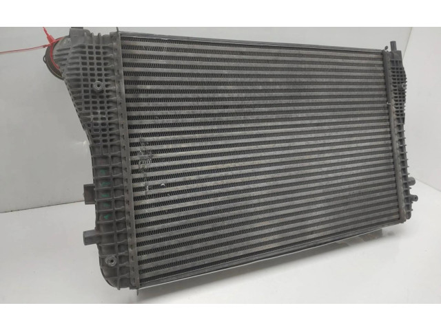 Интеркулер  3C0145805G   Volkswagen PASSAT 