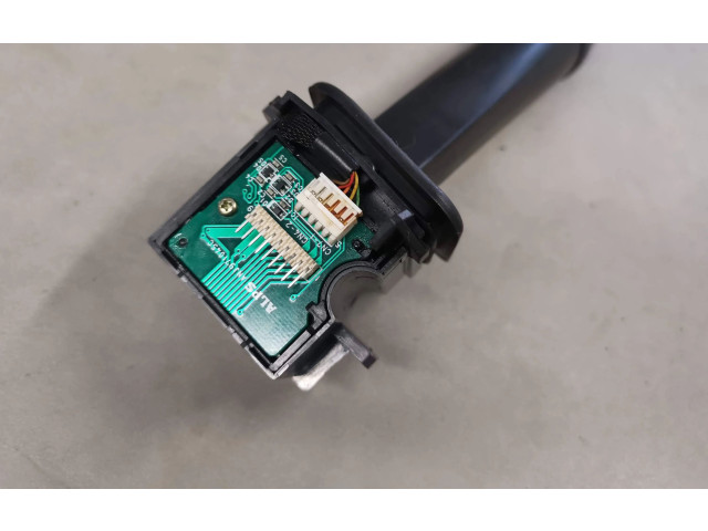 Ручка стеклоочистителей 9452391, 02W41A   Volvo XC70