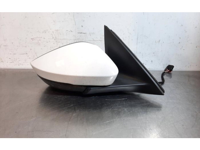 Зеркало электрическое Skoda Scala - года