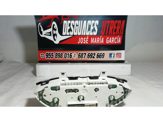 Přístrojová deska Ford Focus 2005 98AP10841