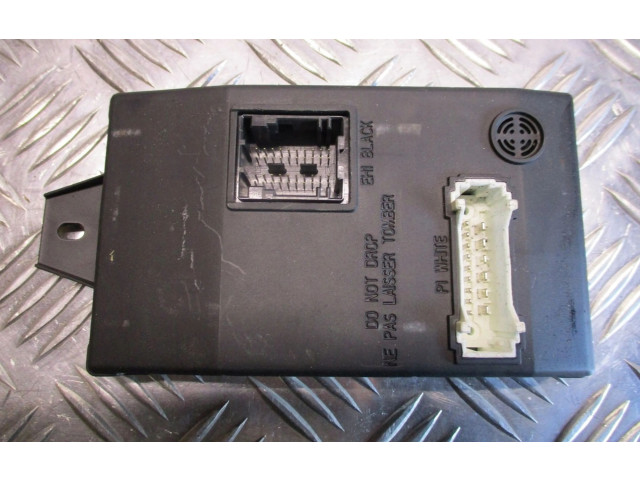 Pojistková skříňka 8201013753 Renault Thalia II 2009