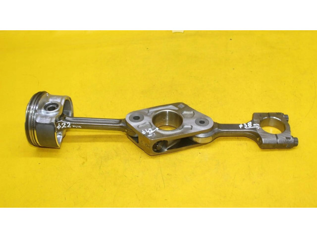  Поршень с шатуном    Nissan X-Trail T33  