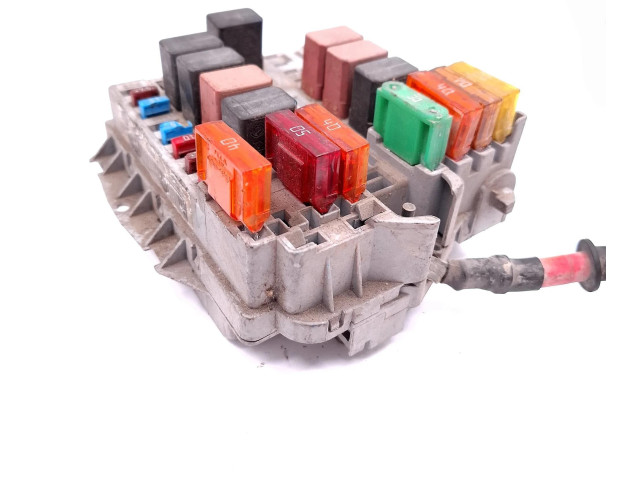 Блок предохранителей 46809993, 46520422 Fiat Albea