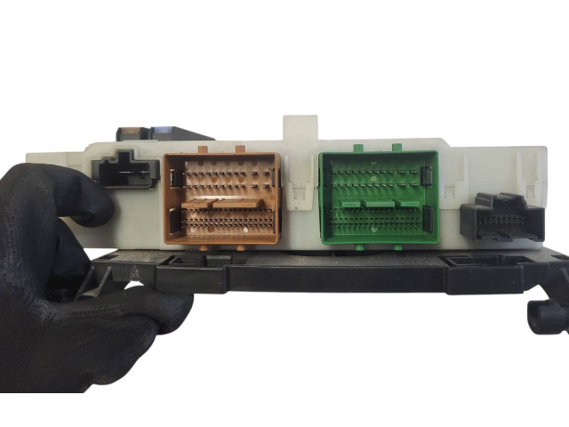 Блок предохранителей 6G9T14A073 Ford Galaxy