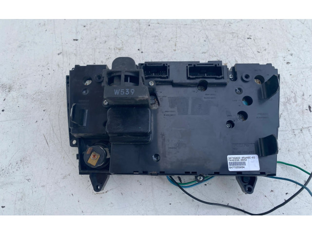 Блок управления климат-контролем 30746022 Volvo V70