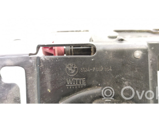 Zámek zadních dveří 51247057364 BMW 3 E46 2003