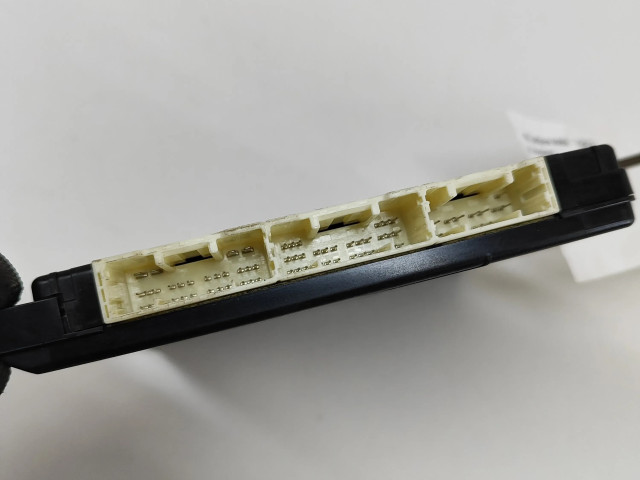 Блок комфорта 8922142300, 2380005882   Toyota RAV 4 (XA40)   