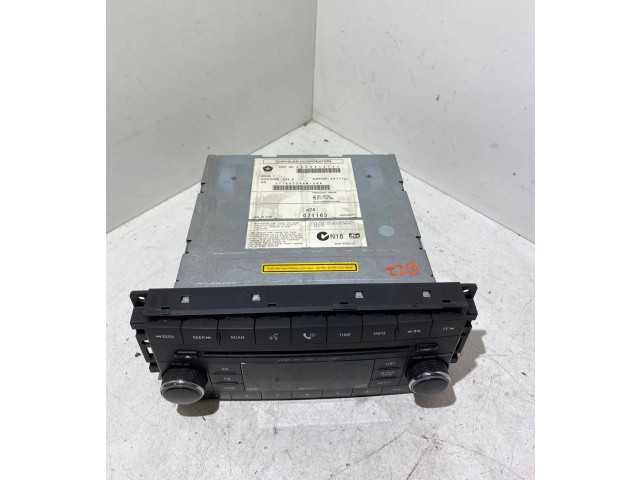 Радио/ проигрыватель CD/DVD / навигация