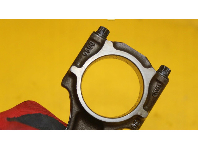  Поршень с шатуном    Volkswagen Golf VI  