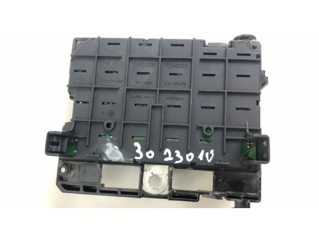 Блок предохранителей 9650663880, 32200887   Citroen Xsara    