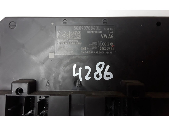 Блок комфорта 5Q0937084DL Seat Tarraco