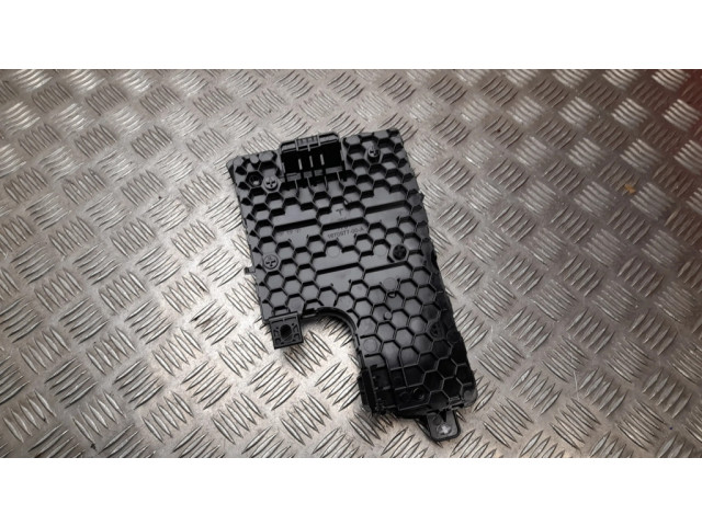 Блок предохранителей 165765030B Tesla Model Y