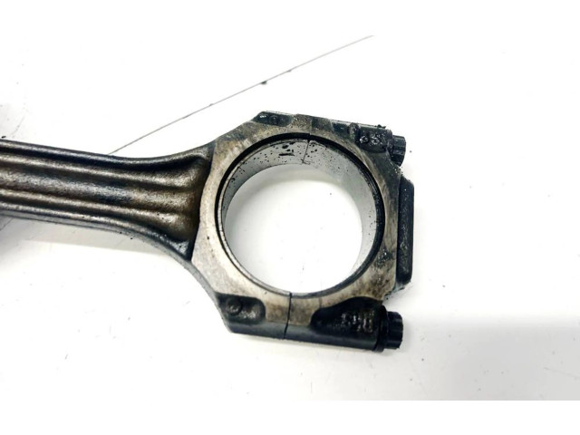 Поршень с шатуном Skoda Octavia Mk1 (1U)
