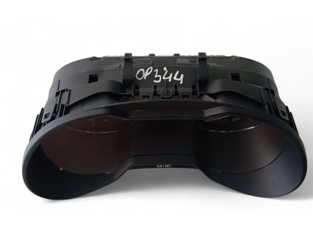 Панель приборов 5E0920750C Skoda Octavia Mk3 (5E)