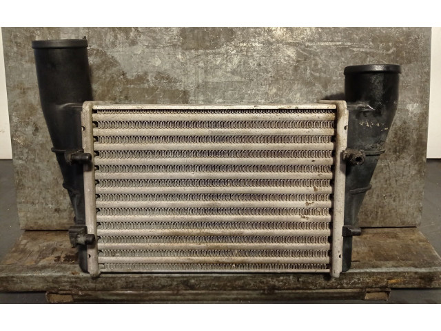 Интеркулер  058145805A, 1402007   Volkswagen Passat Alltrack 