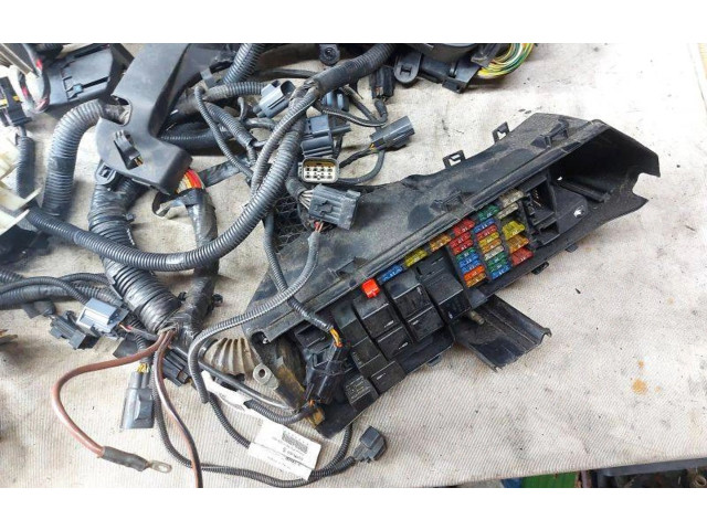 Блок предохранителей  9494210   Volvo XC90    