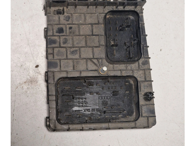 Блок предохранителей 1k0937124k, 77466011   Audi A3 S3 8P    