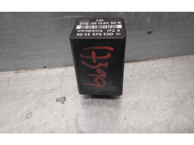 Pojistková skříňka 0035453205, 05391090 Mercedes-Benz C W202 1998