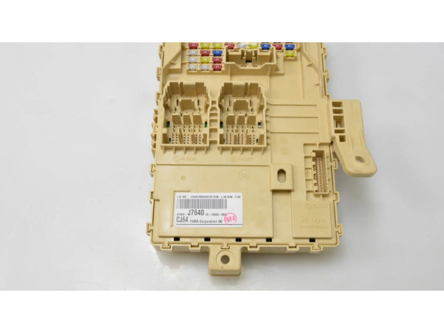 Блок предохранителей 91950J7640 KIA Ceed