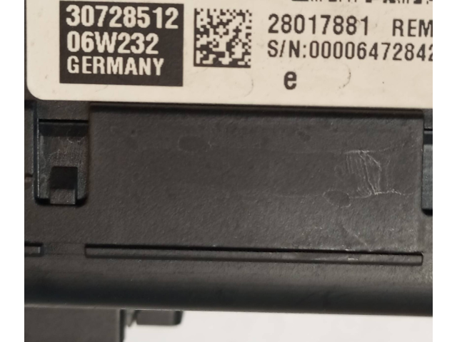 Блок предохранителей 30728512   Volvo XC90    