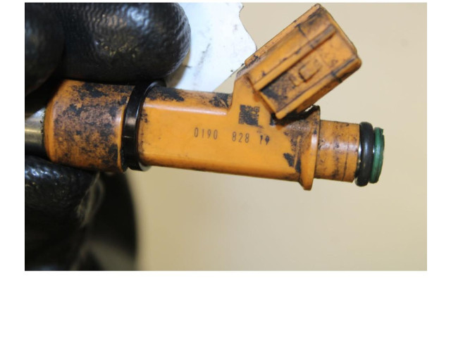 Vstřikovač    Daihatsu Terios  pro benzínový motor 1.3  