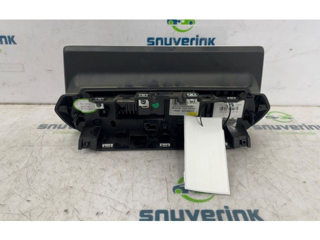 Дисплей    9824619980, 9841452080   Peugeot 2008 II