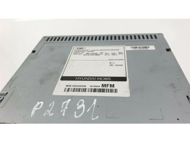 Радио/ проигрыватель CD/DVD / навигация