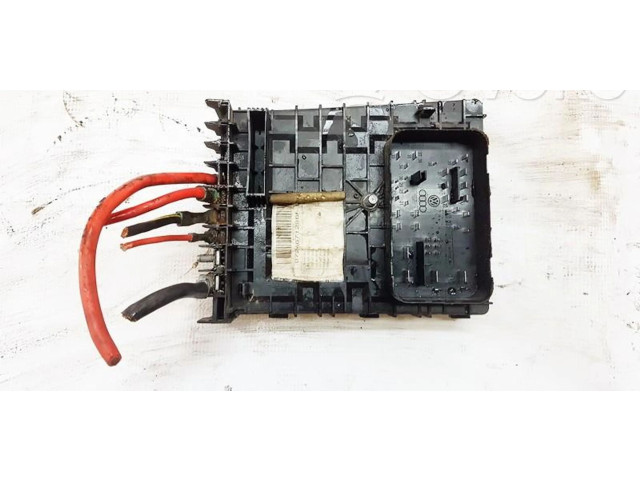   Pojistková skříňka 1k0937125a, 1K0937125A   Volkswagen Caddy 2008