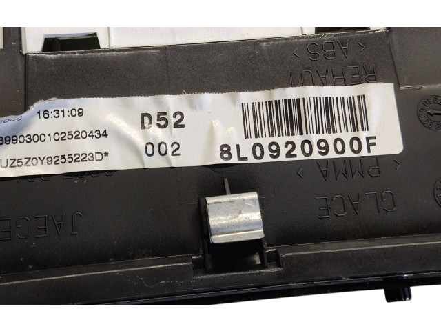 Спидометр (приборный щиток) 8L0920900F Audi A3 S3 8L