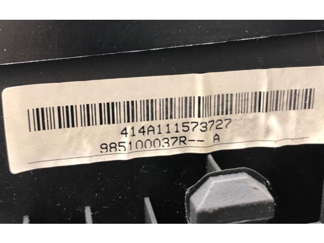 Подушка безопасности водителя 985100037R   Dacia Duster II